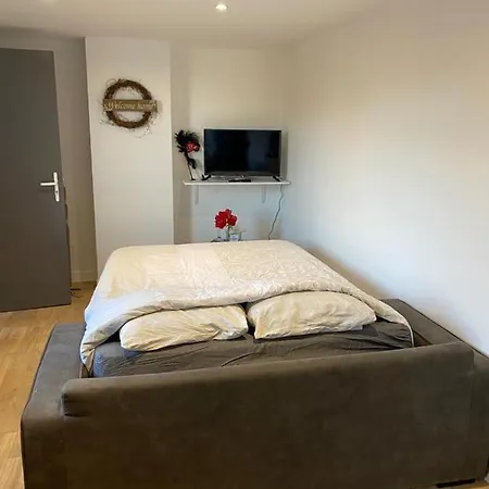 Apartment Rouge *