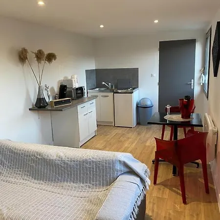 Apartment Rouge *